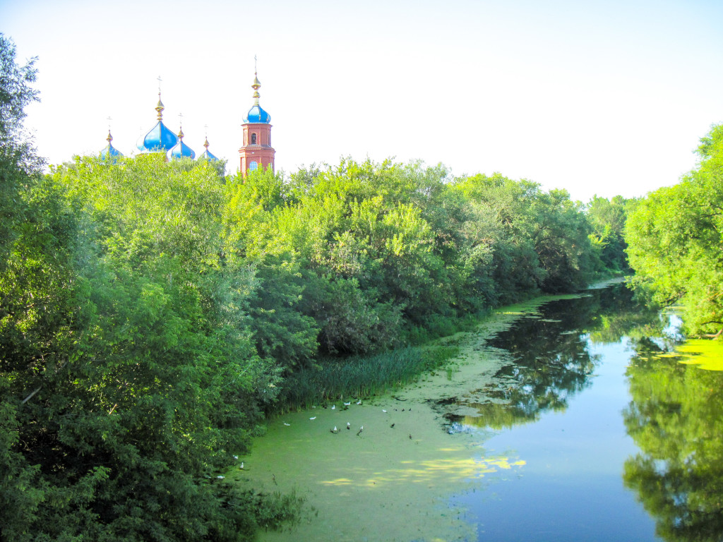 9. Самый высокий вид с моста на Медведицу.